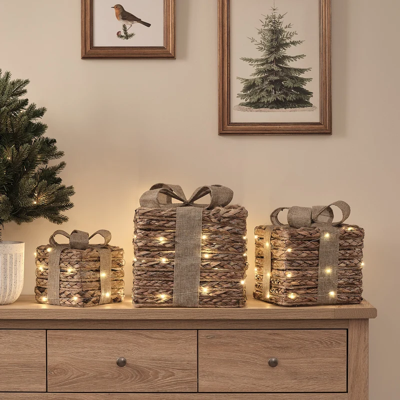 3er Set Mikro-LED-Geschenkboxen aus Jute mit Timer für innen