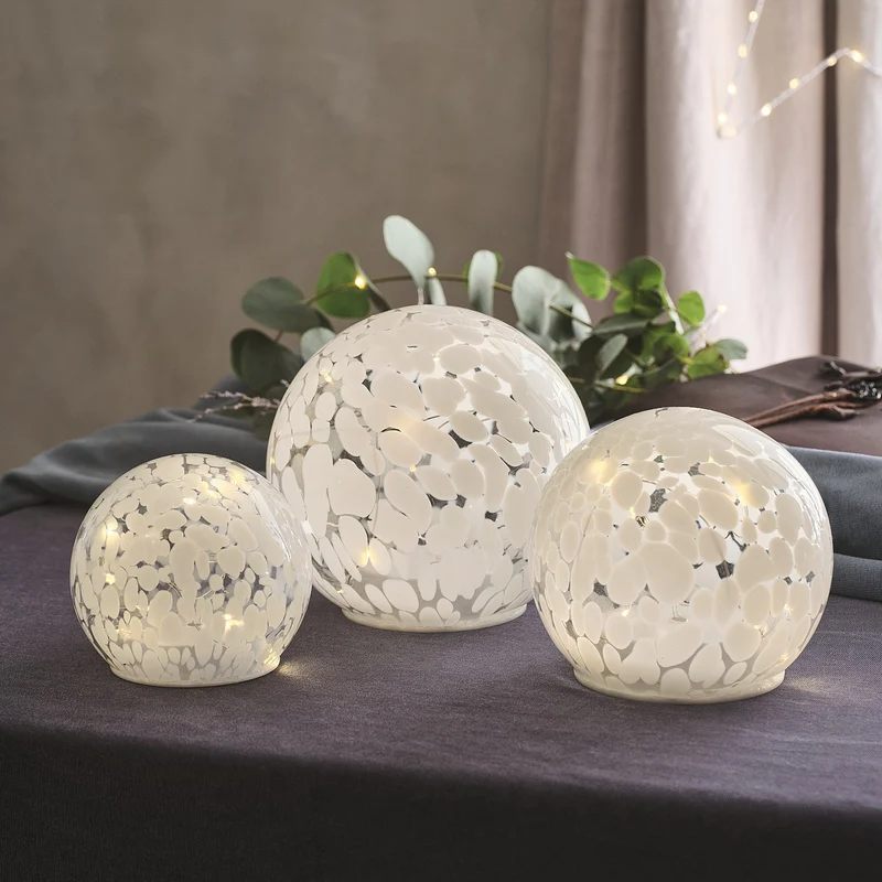 3er Set LED-Glaskugeln mit Timer aus Konfettiglas