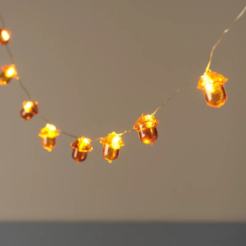 20er Eichel LED-Mikro-Lichterkette mit Timer in Warmweiß