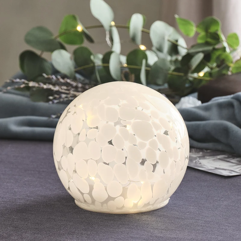 12,5cm LED-Glaskugel mit Timer in Konfetti-Glas