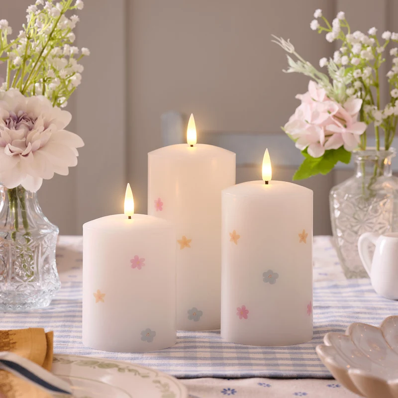 3er Set TruGlow® LED-Kerzen mit Blumen & Fernbedienung