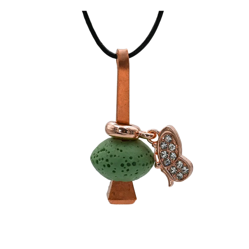 Hufnagel Schmuck mit grünem Lavastein und Schmetterling