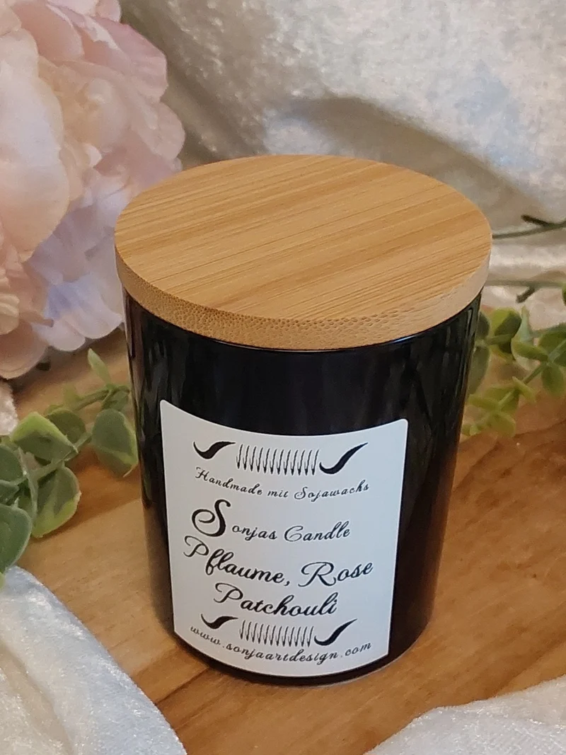 Duftkerze Kriechenpflaume, Rose, Patchouli