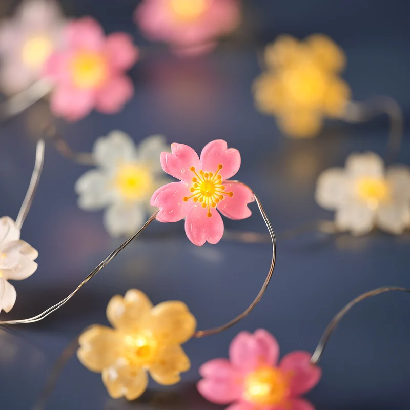 Batteriebetriebene LED‑Mikro‑Blumenlichterkette mit 20 Lichtern in Warmweiß