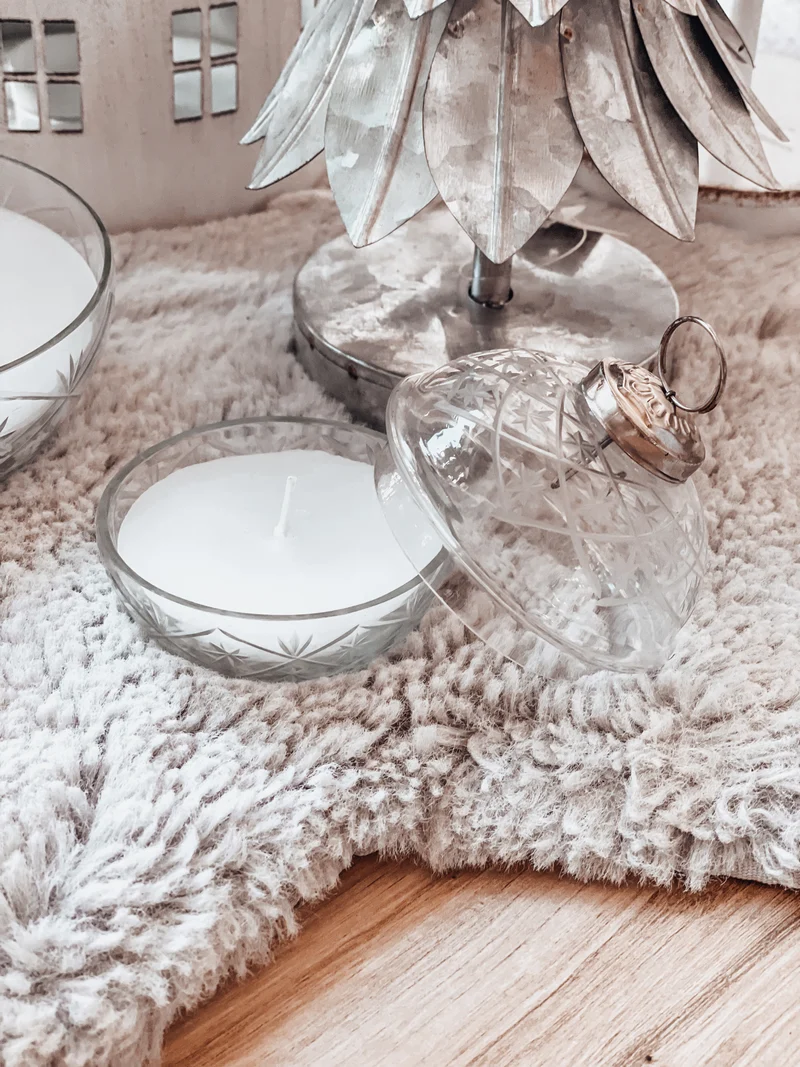 Glaskugel mit Wachs