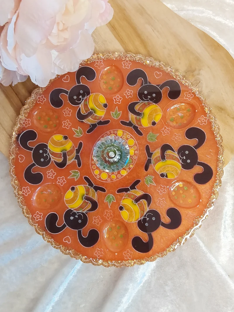 Oster-Eierteller aus Resin Grün oder Orange