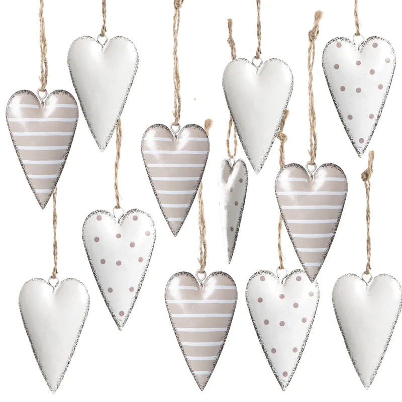 12 Herz Anhänger aus Metall beige weiß grau - Deko Herzanhänger 7 cm