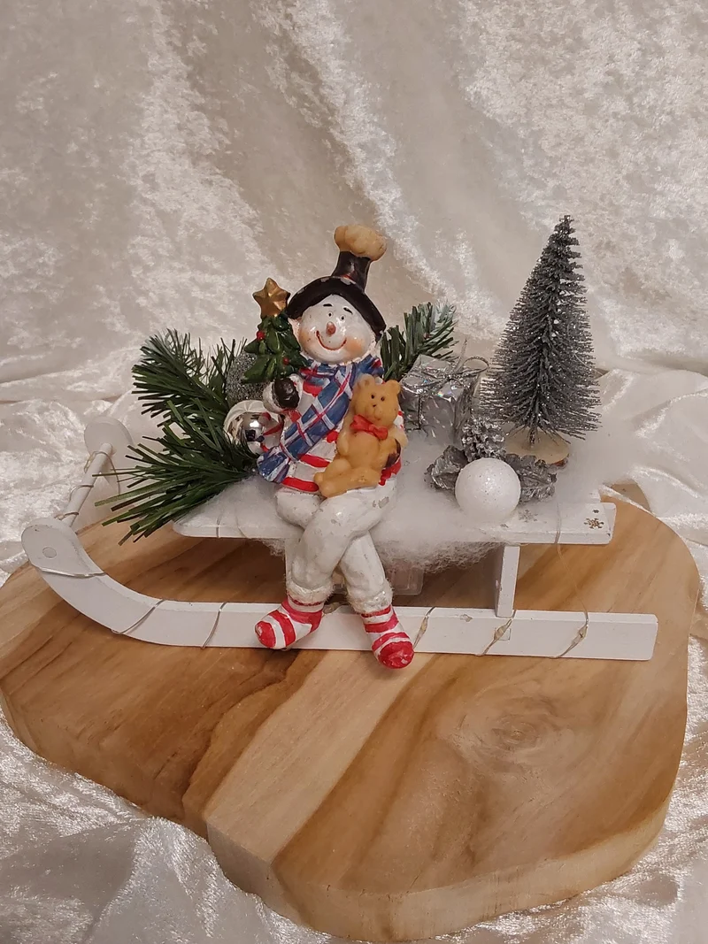 Kleiner Weihnachtsschlitten mit Beleuchtung