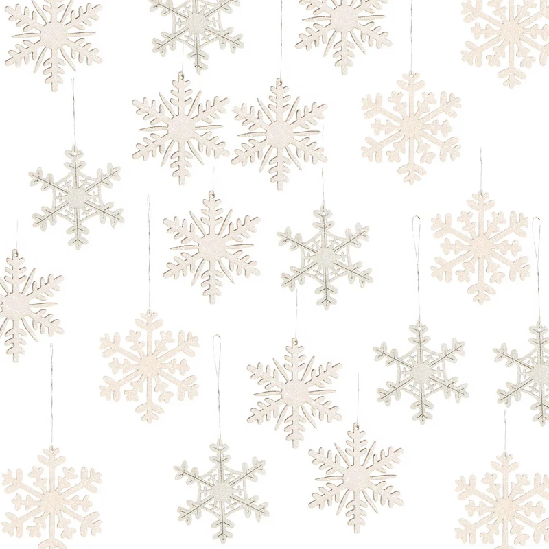 18 Stück silber glänzende glitzernde Schneeflocken Eiskristalle Weihnachtsanhänger mit Schnur zum Aufhängen Weihnachtsdeko Anhänger als Geschenkanhänger Christbaumschmuck Baumschmuck Holz