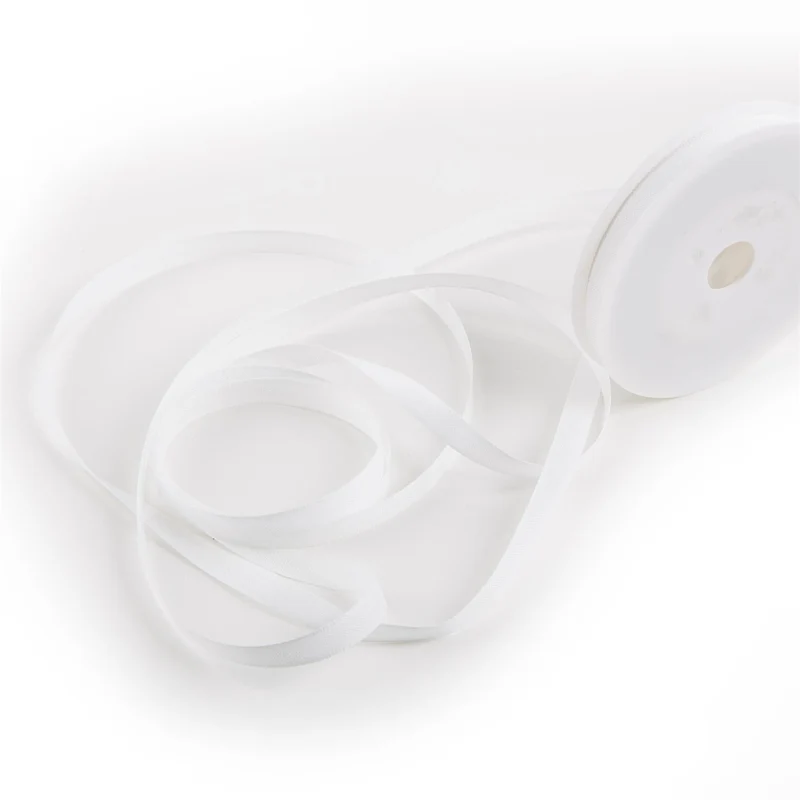 Logbuch-Verlag 1 Rolle weißes Band Dekoband zum Nähen Basteln 25 Meter x 1 cm - Geschenkband Schleifenband Bastelband für Verpackung Deko Hochzeit Taufe