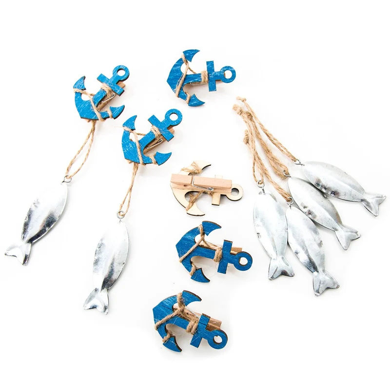12 Teile Set maritime Deko: 12 blaue Holz Anker Dekoklammern + 12 silber farbene Blech Fisch Anhänger: Tischdeko Kommunion Hochzeit Party Geburtstag Fischer Streuteile und Holzklammern - Aufhängen
