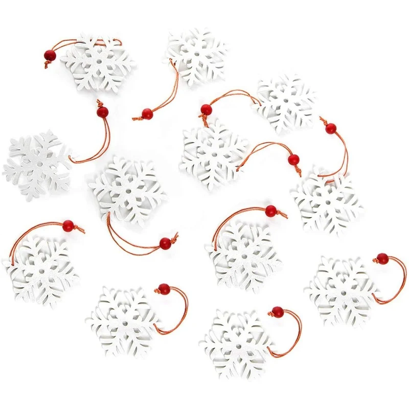 Logbuch-Verlag 12 weihnachtliche Anhänger Schneeflocke Holz weiß rot Weihnachtsdeko Fenster Geschenkanhänger Weihnachtsanhänger Baumschmuck Give-away