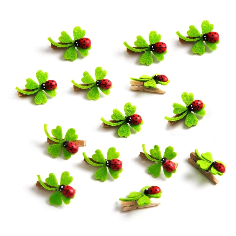 14 Mini Kleeblätter aus Filz auf Holzklammer - Dekoklammer grün rot