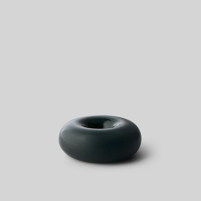 Kerzenhalter aus Keramik BOB Dark Green Small - Studio About