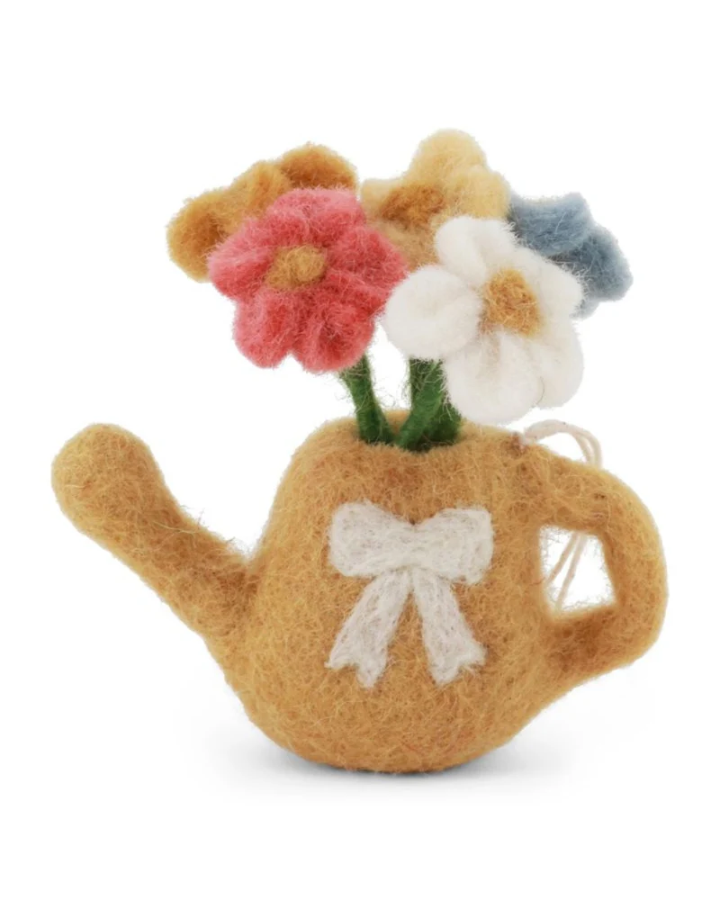 Gießkanne mit Blumen Filzanhänger von Gry & Sif