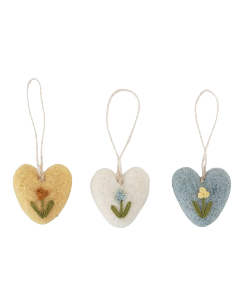 Herzen mit Blumen Filzanhänger 3er-Set von Gry & Sif