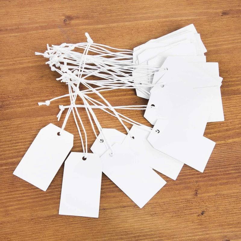 25 Papieranhänger aus Kraftpapier - 6 x 3,5 cm weiß blanko - kleine Schilder zum Aufhängen