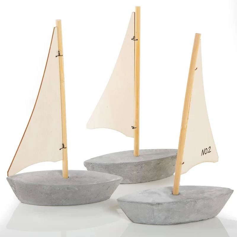 3 Segelboot Figuren aus Beton mit Holzsegel grau Natur