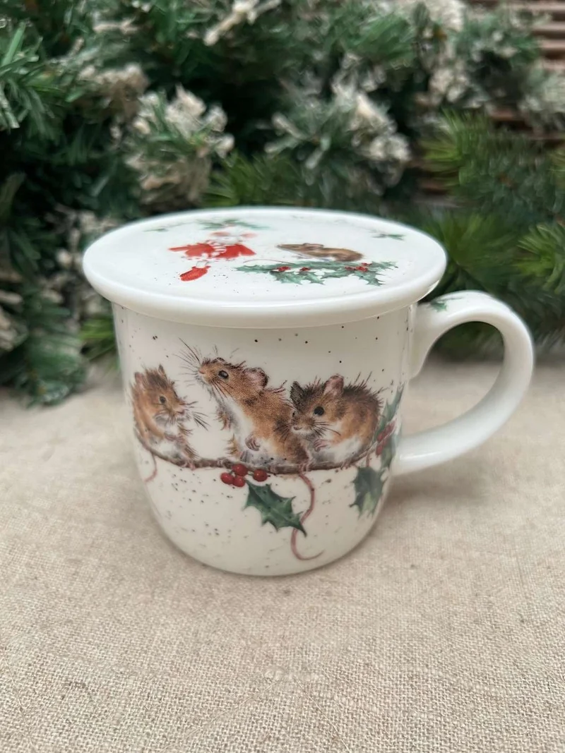 Mäuse Weihnachtstasse mit Deckel von Wrendale Designs