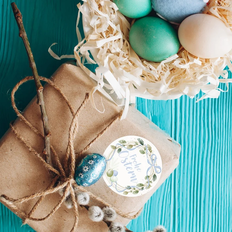200 Frohe Ostern Sticker auf Rolle 4 cm pastell hellblau 4 cm