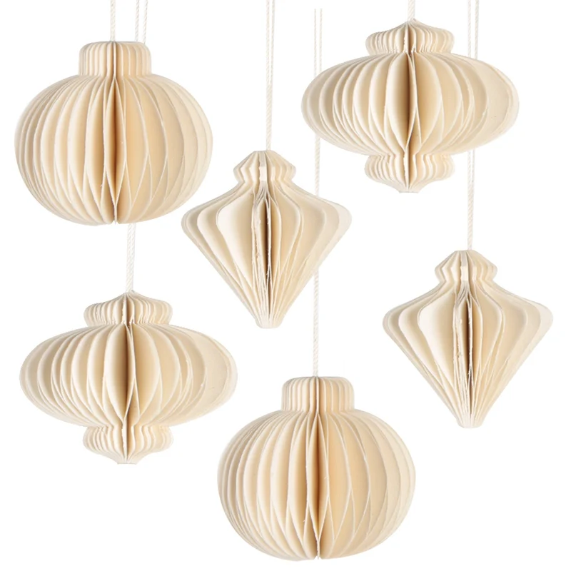 6 Weihnachtsbaumanhänger - Weihnachtskugeln in 3 Designs creme weiß 8 cm