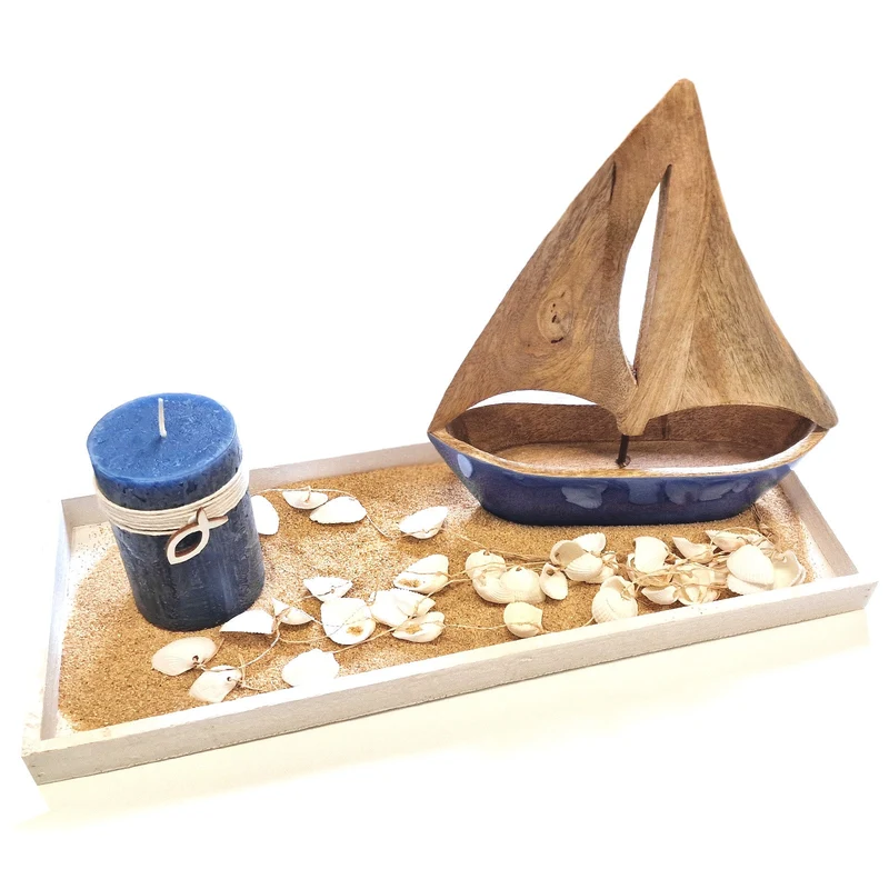Logbuch-Verlag Blau weiße Meer Deko mit Segelschiff aus Holz, Kerze und Muscheln als fertiges Geschenk 45 x 28 cm