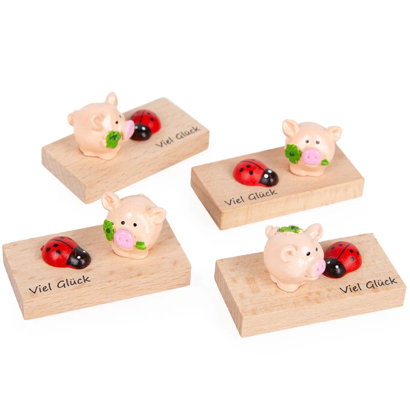 4 Glücksbringer Geschenke "Viel Glück" Glücksschwein auf Holztafel 5 x 2,5 cm