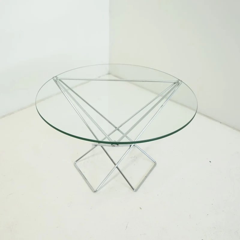 Futuristischer Couchtisch, Drahtgestell mit aufliegender Glasplatte - DesignWe.Love