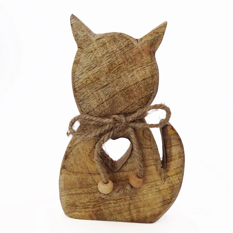 Logbuch-Verlag Katze mit Herz Mangoholz 15x10 cm – Katzenfigur Natur aus Holz, süße Holzdeko mit Herzform, Dekofigur zum Aufstellen für Katzenfreunde