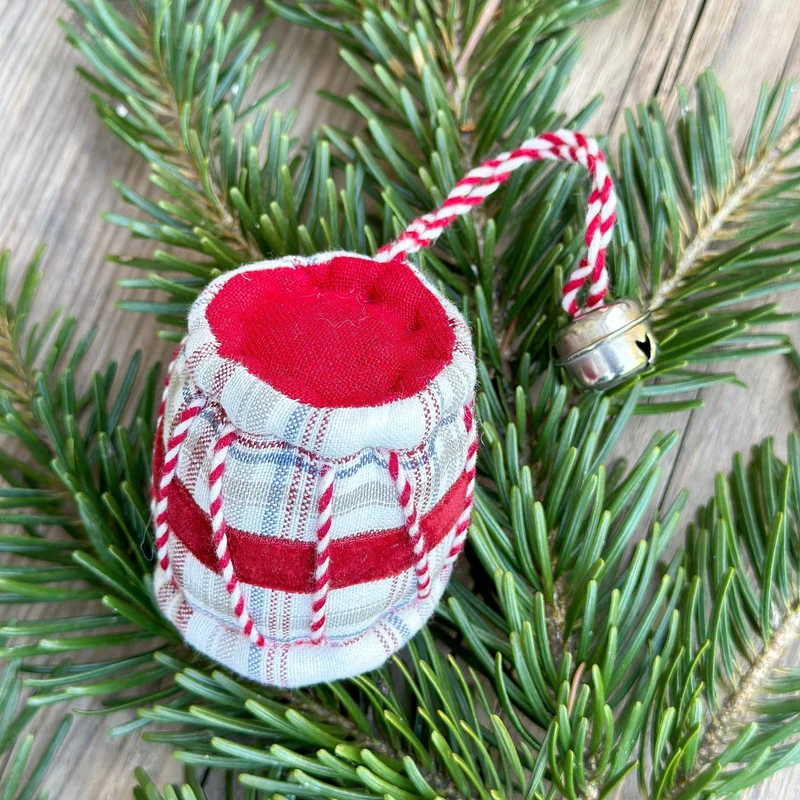 Anhänger Weihnachten Baumschmuck "Karo-Trommel" mit Glocke
