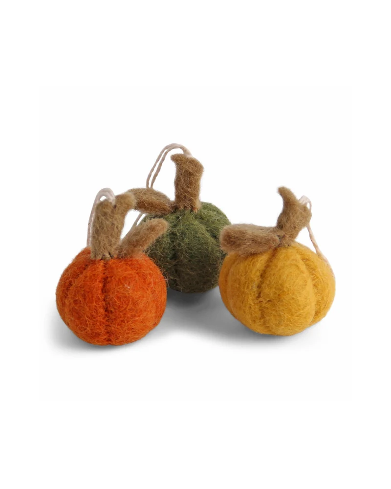 Herbstliches 3er-Set Kürbis-Filzanhänger von Gry & Sif