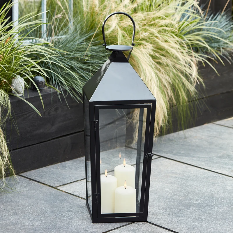 Große Cairns Metall Laterne in Schwarz mit 3 TruGlow® Outdoor Kerzen