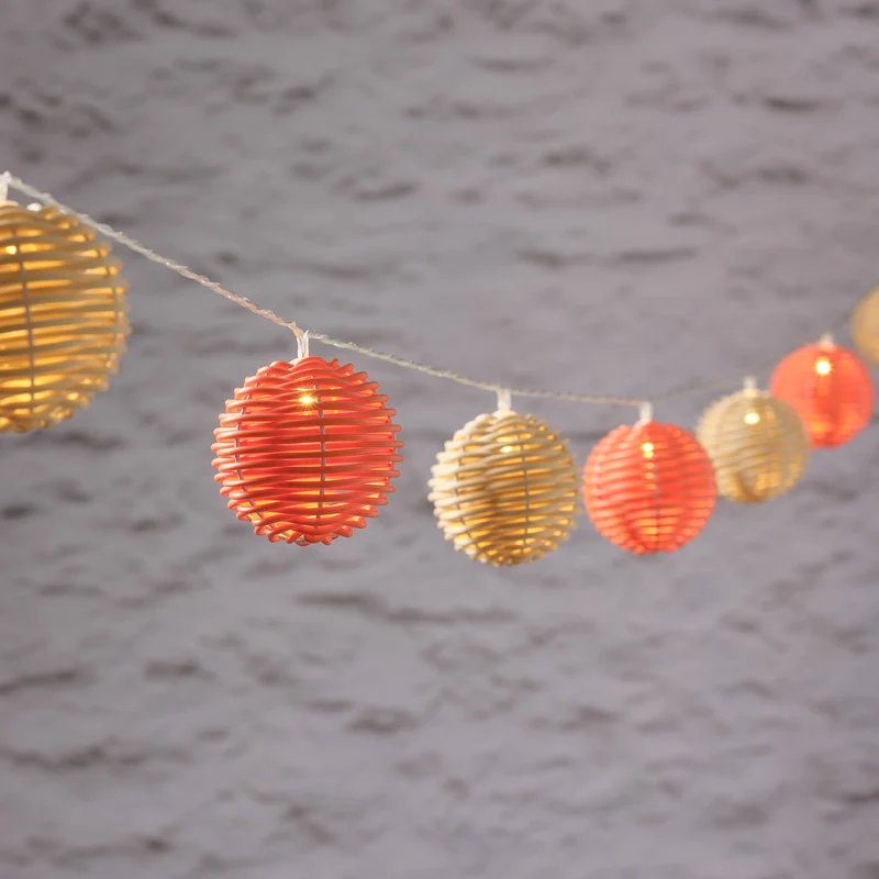 10er LED Solar Lichterkette Rattan Kugeln bunt