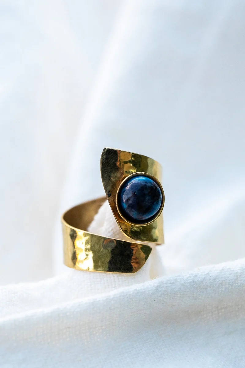 Messingring mit Edelstein