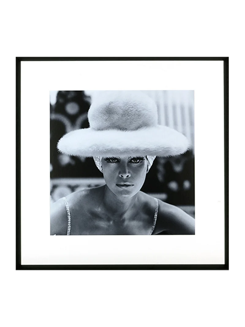 Bild im Rahmen | Vogue 1965 - Schwarz-Weiß Fotografie (65cm x 85cm)