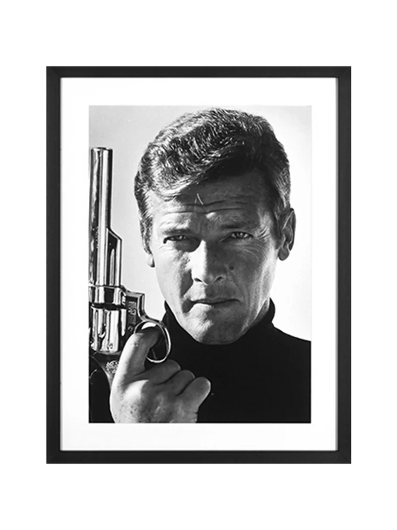 Bild im Rahmen | Roger Moore - Schwarz-Weiß Fotografie (65cm x 85cm)