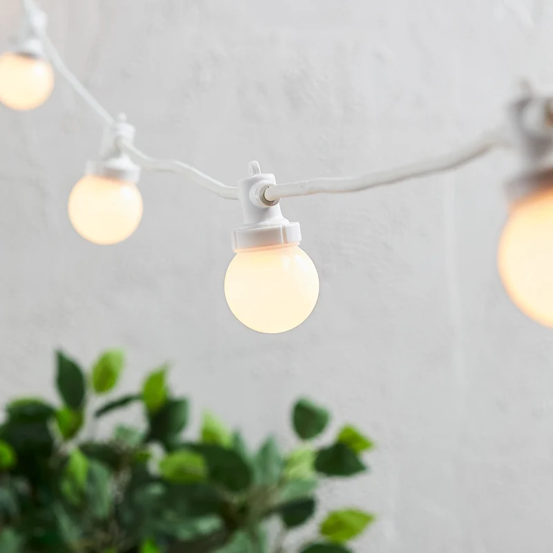 Pro Connect 35m 70er Party Lichterkette warmweiß koppelbar weißes Kabel