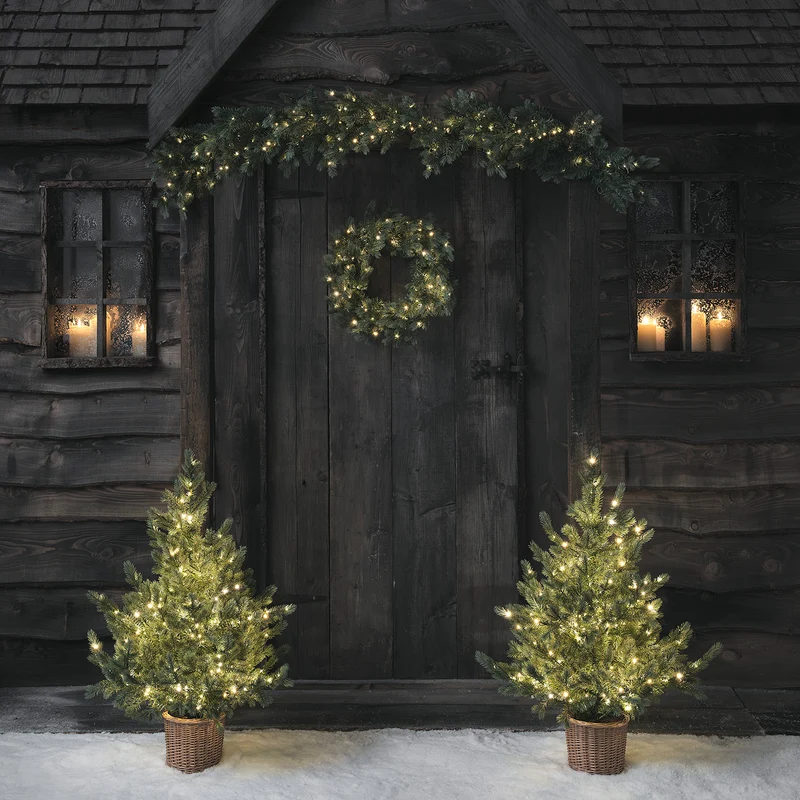 Weihnachtsdeko-Set Kranz, Girlande und Weihnachtsbäume Tannenzweige